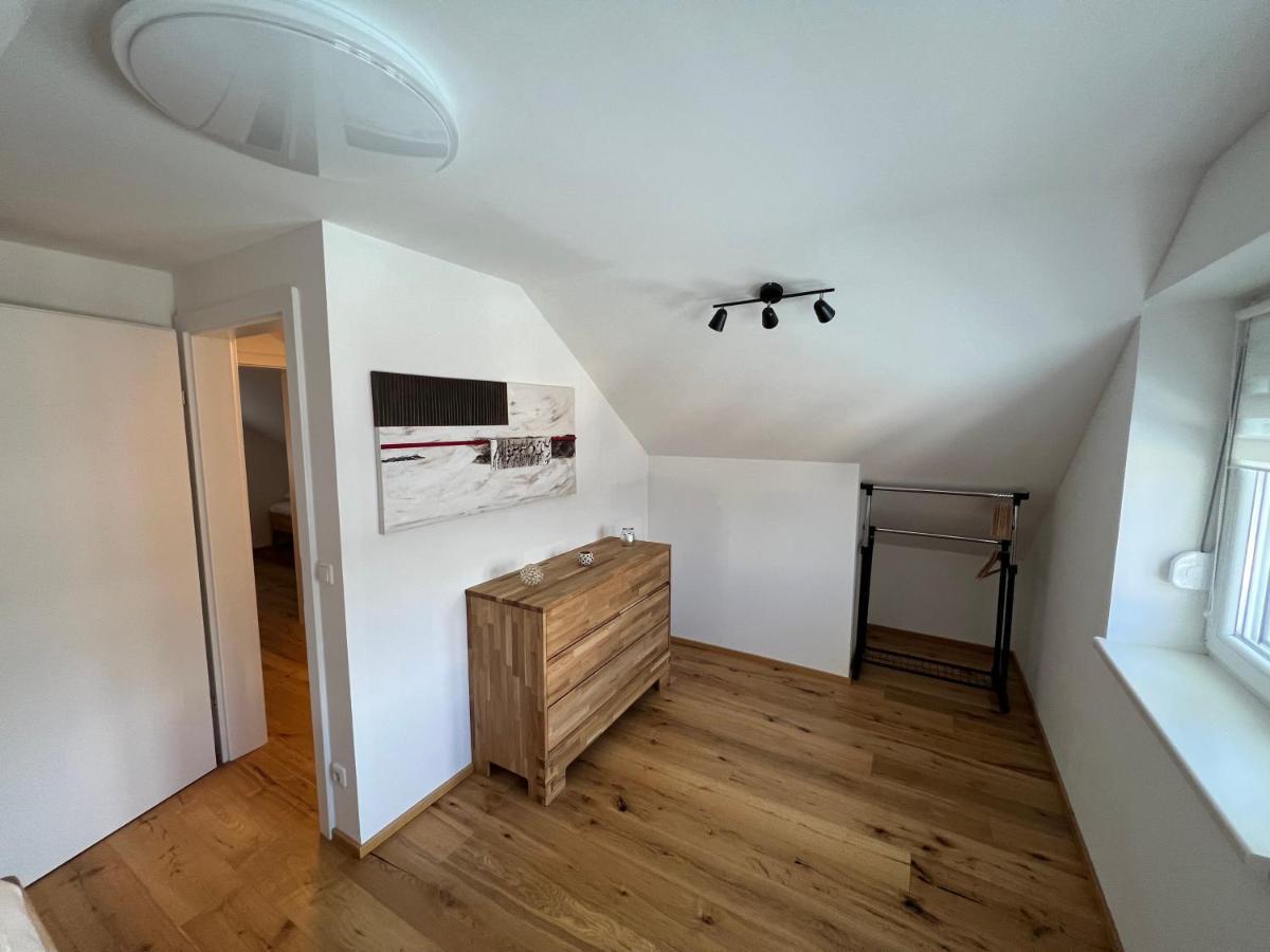 Ferienhaus กมุนเดน ภายนอก รูปภาพ