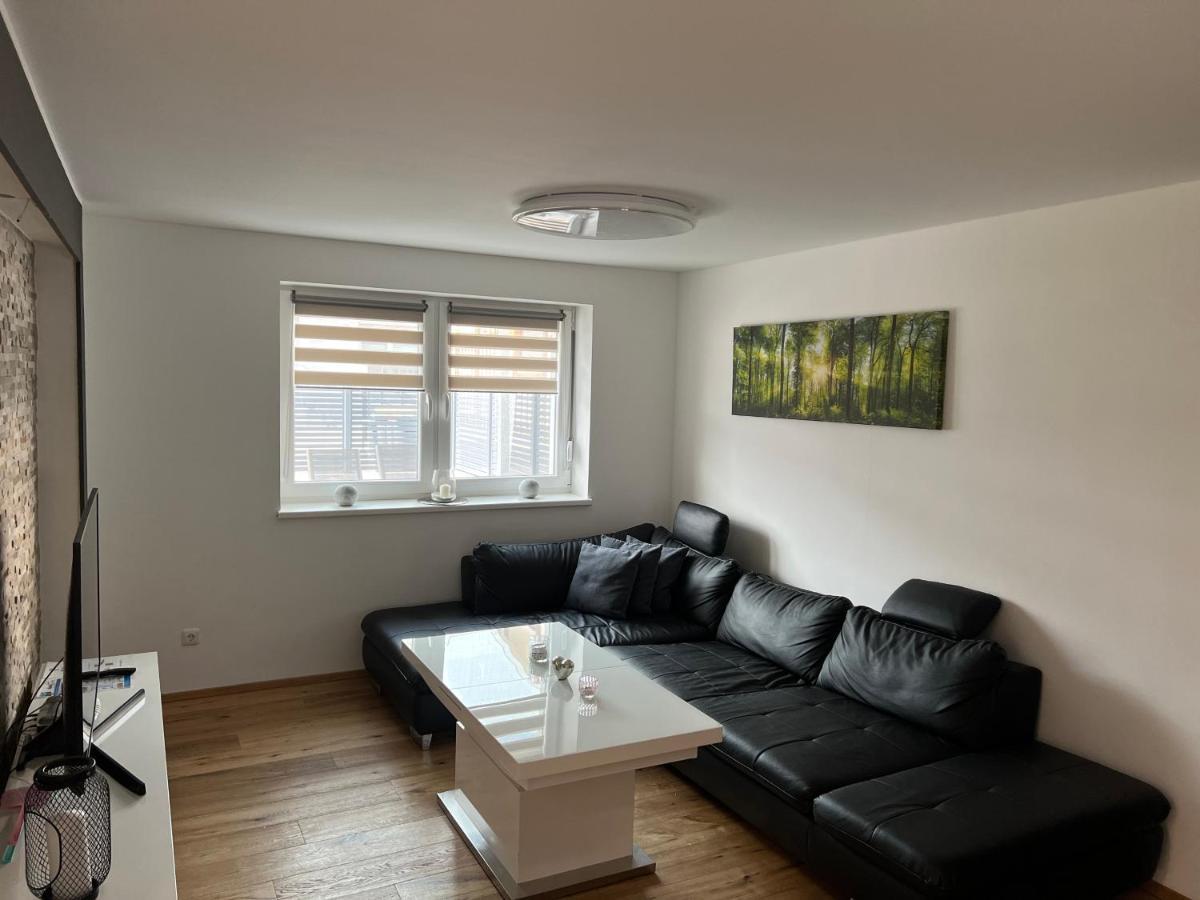 Ferienhaus กมุนเดน ภายนอก รูปภาพ